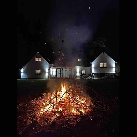 Bear Cottage, Tyn Y Cwm Eglwys-Fach Exterior photo